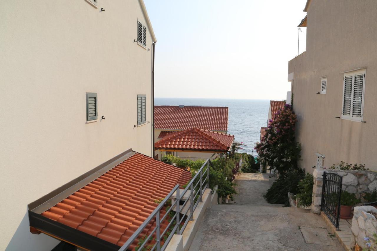 Apartments Stipe Plazibat Hvar Town Exterior photo